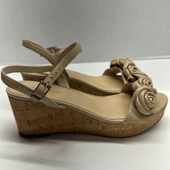 Kate Spade Jill Wedges Heels Shoes Open Toe Leather Floral Rosette Tan Nude 7 - Picture 4 of 11